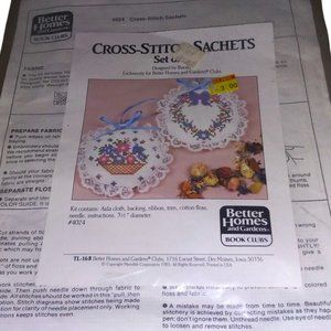 VTG Better Homes and Gardens Cross Stitch Sachet Kit Hearts and Flower 1985 HTF